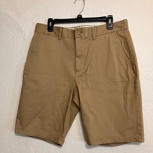OLD NAVY ultimate slim Shorts 34x10